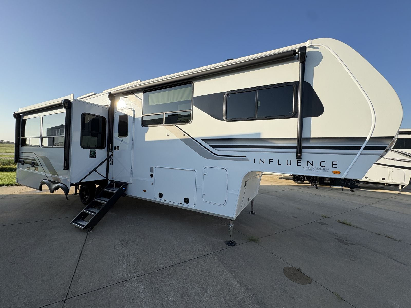 2026 Grand Design INFLUENCE 2903RL in abilene KS