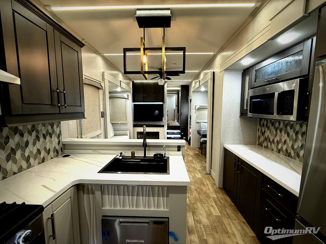 2025 Redwood RV