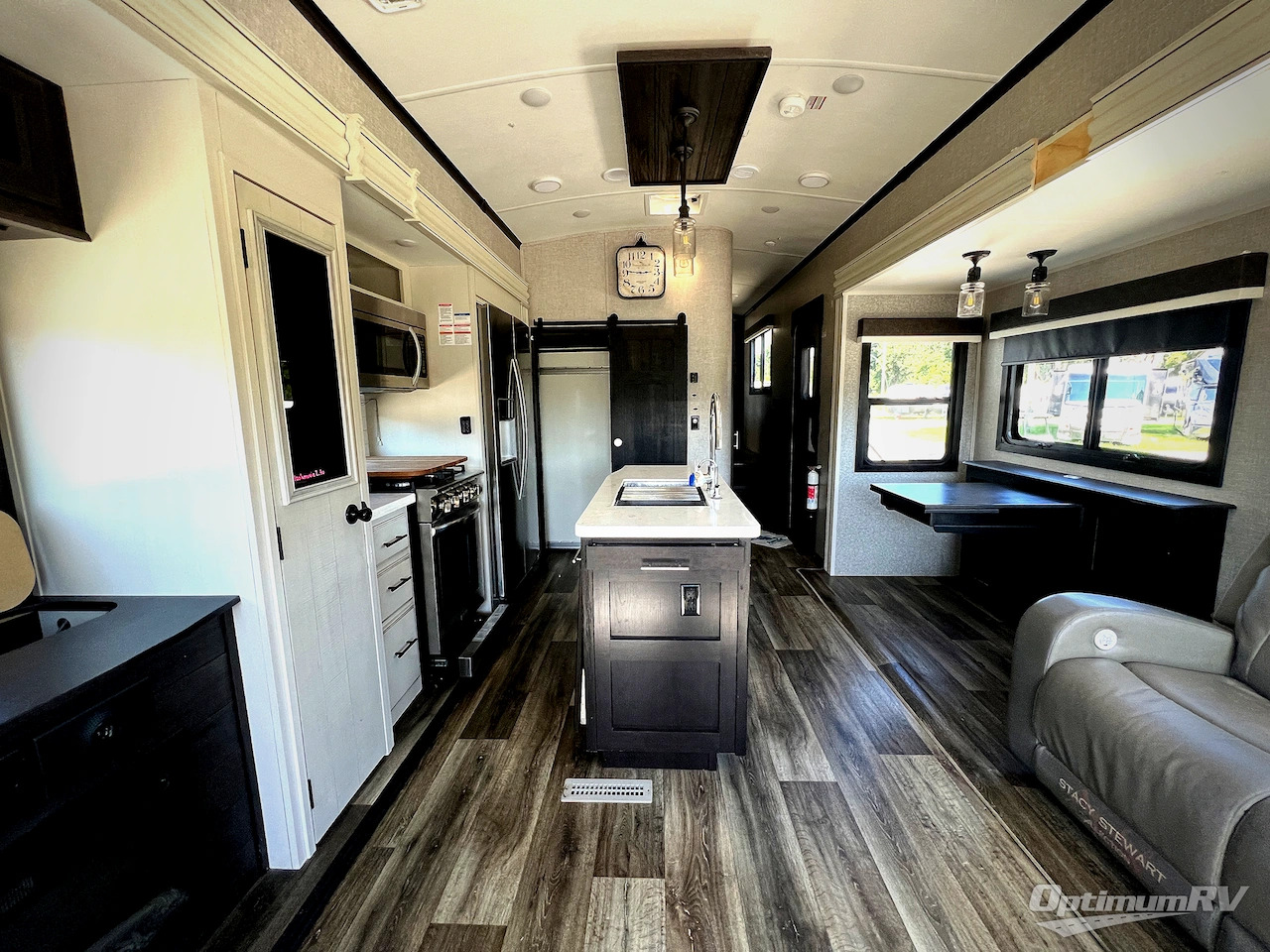 2022 Jayco north point 377rlbh