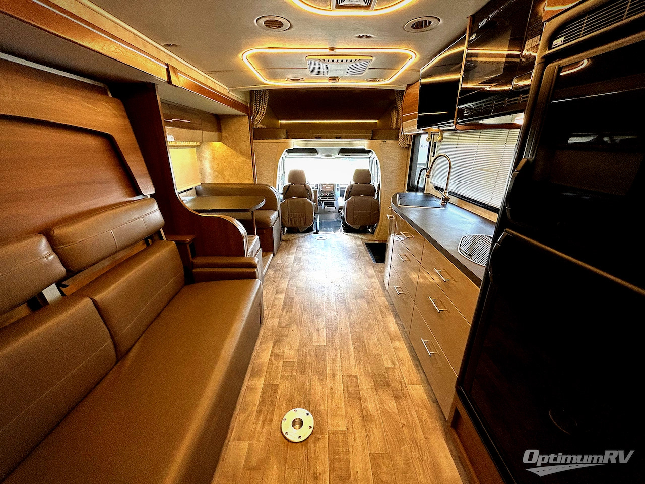 2019 Winnebago view 24d