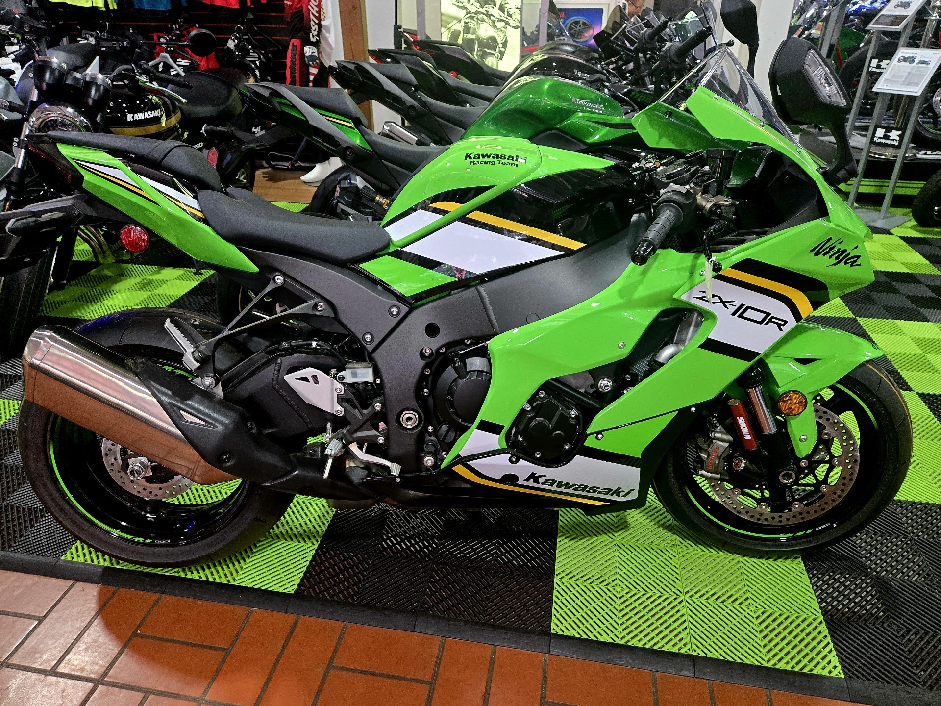 nc  New 2025 Kawasaki Ninja ZX-6R ABS, Wake Forest NC | Specs