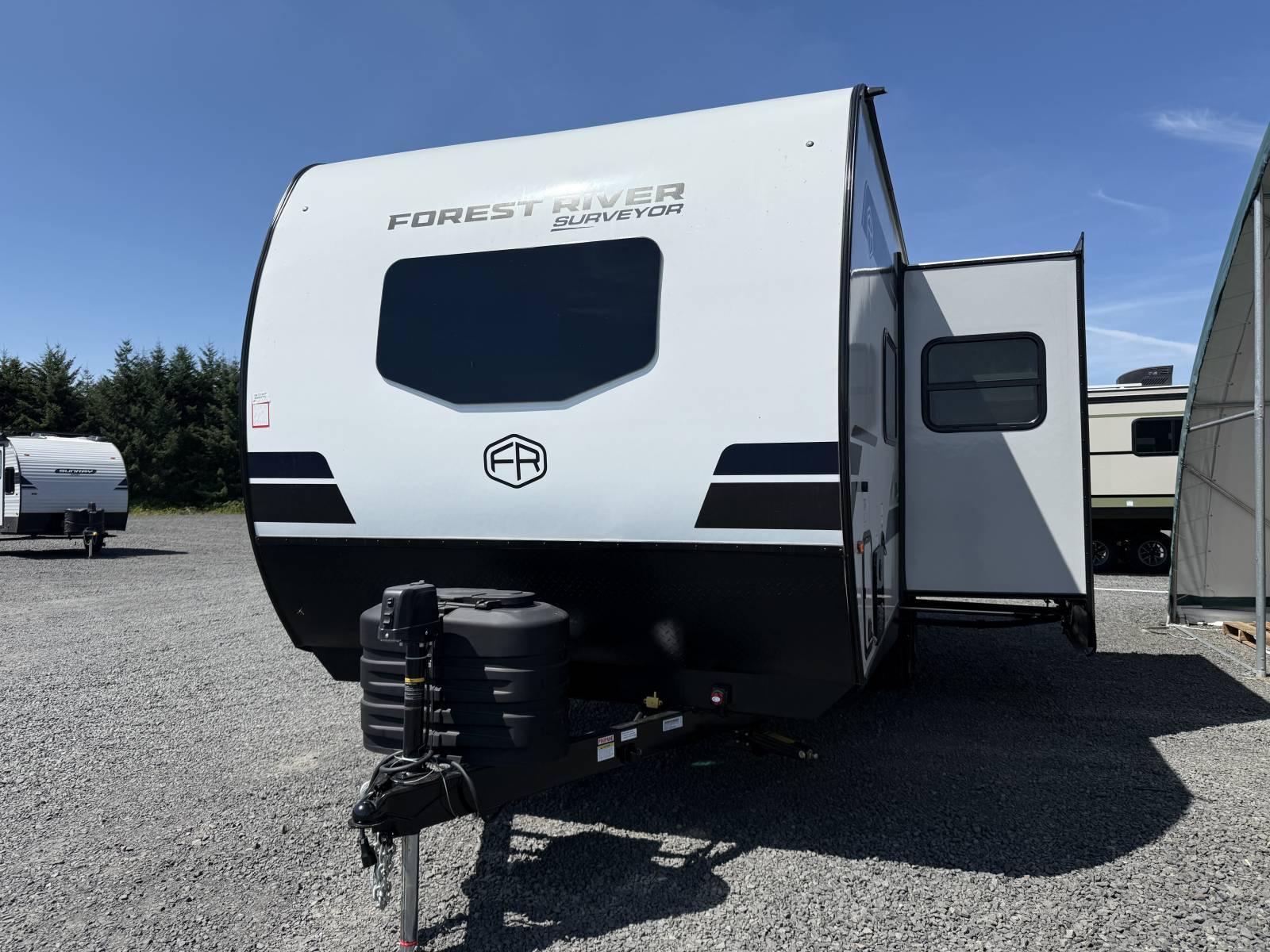 2025 Forest River surveyor 252rble