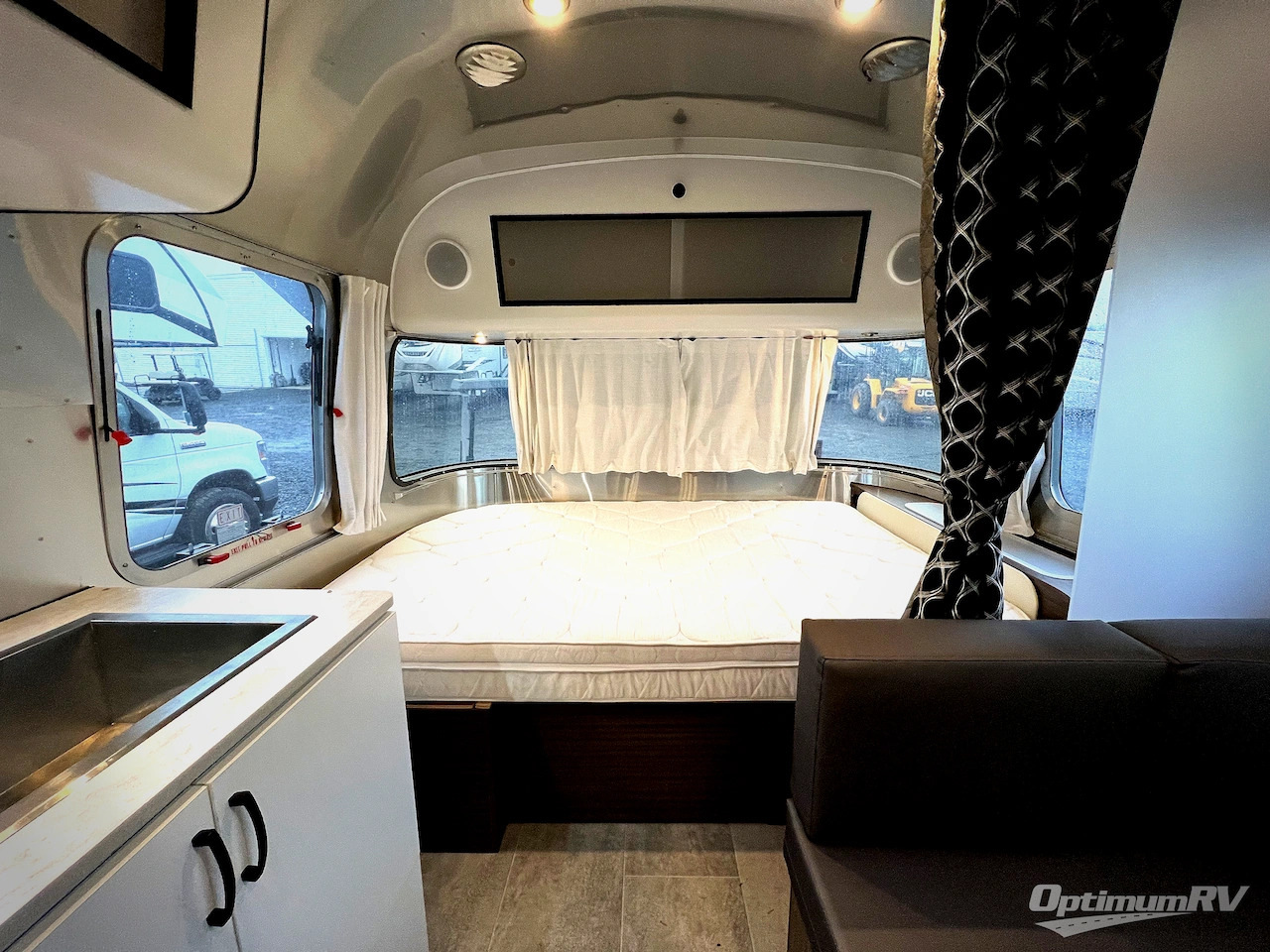 2022 Airstream caravel 22fb