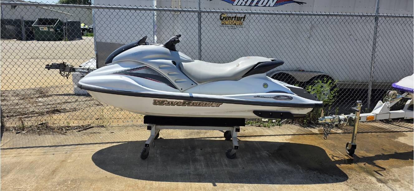 Used 2000 Yamaha GP 1200 For Sale in Decatur, IL - 5037420196 