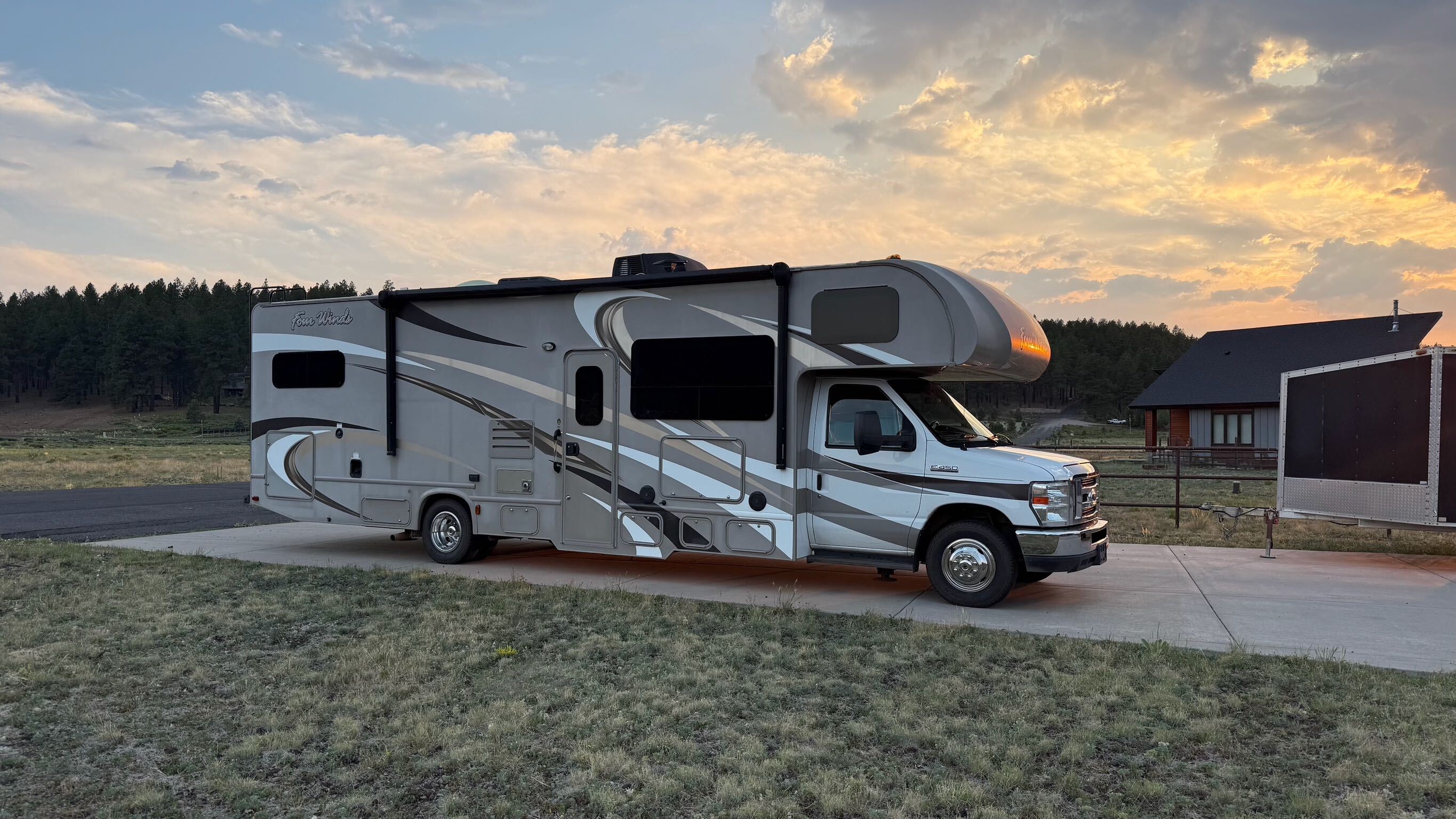 2016 Thor Motor Coach FOUR WINDS 31E in flagstaff AZ