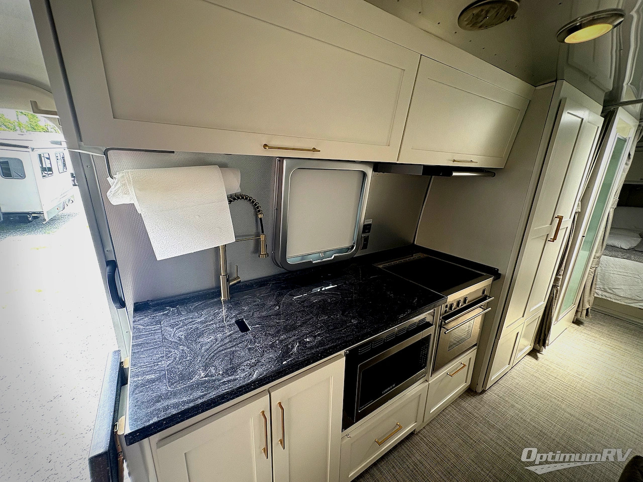 2021 Airstream globetrotter 30rb