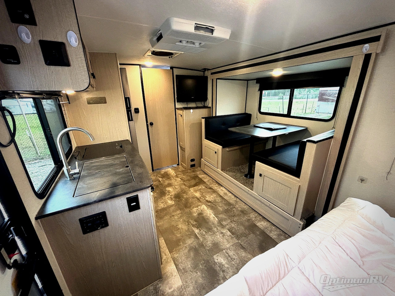 2023 Coachmen RV apex 203rbk