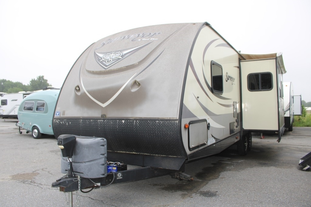 2015 Forest River surveyor 265rlds