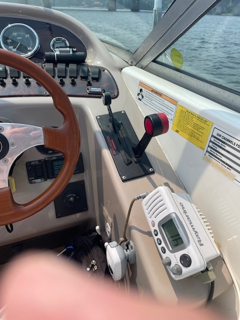 1998 Chaparral 2835 Ss in new hope MN