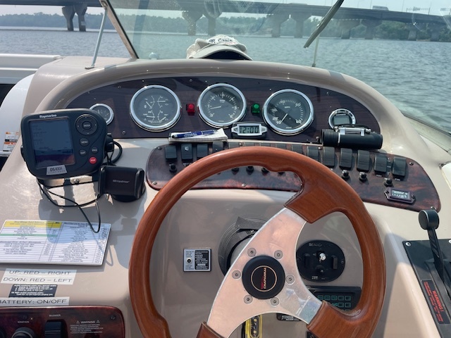 1998 Chaparral 2835 Ss in new hope MN