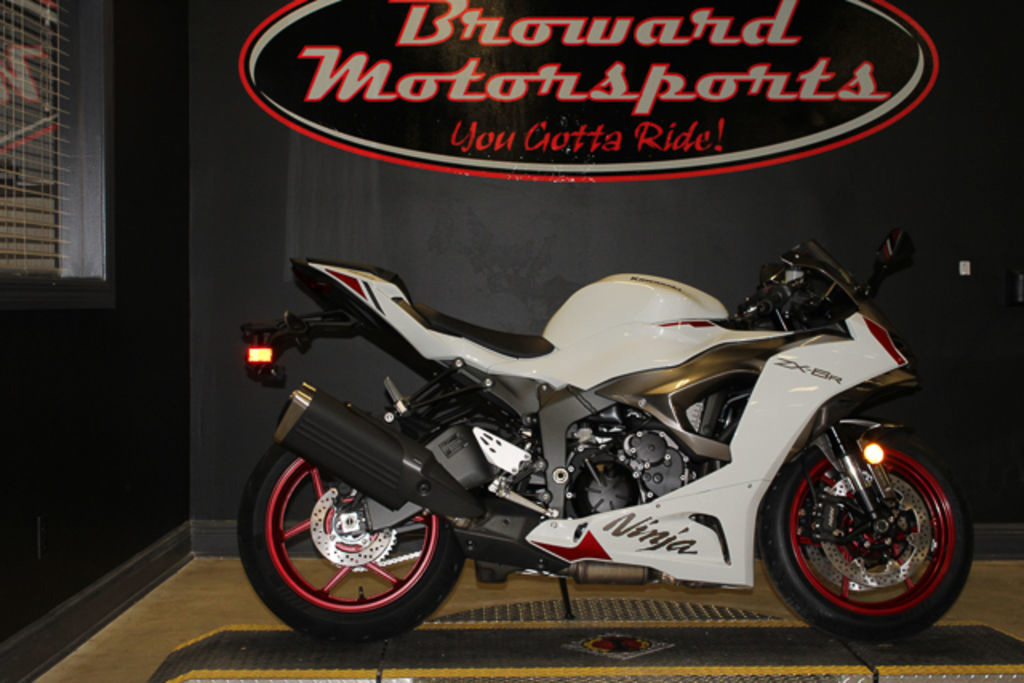 Disney - ホワイトR出品 White 2024 Kawasaki Ninja Zx 6R Motorcycles For Sale - Cycle