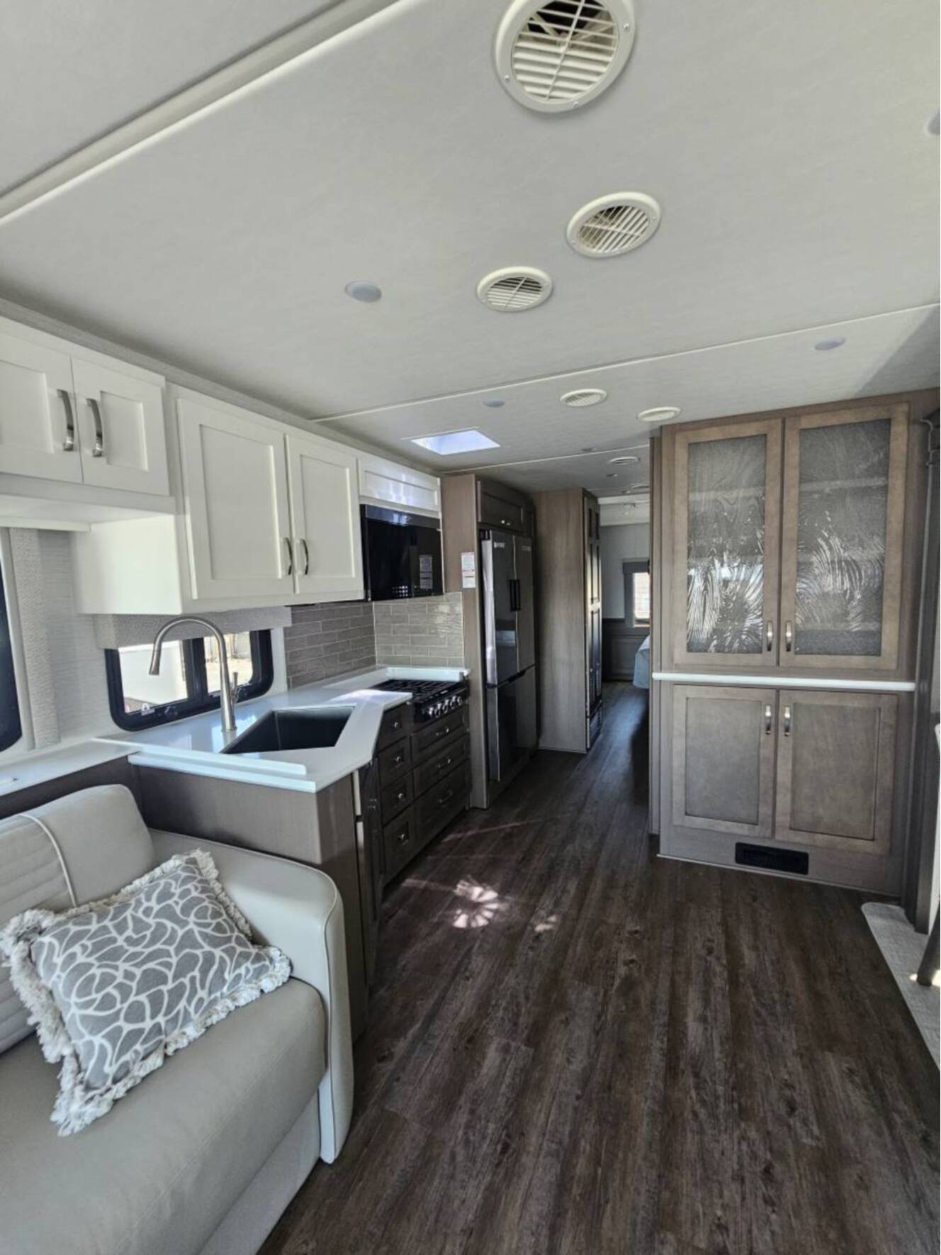 A photo of this 2026 Newmar BAY STAR 3626