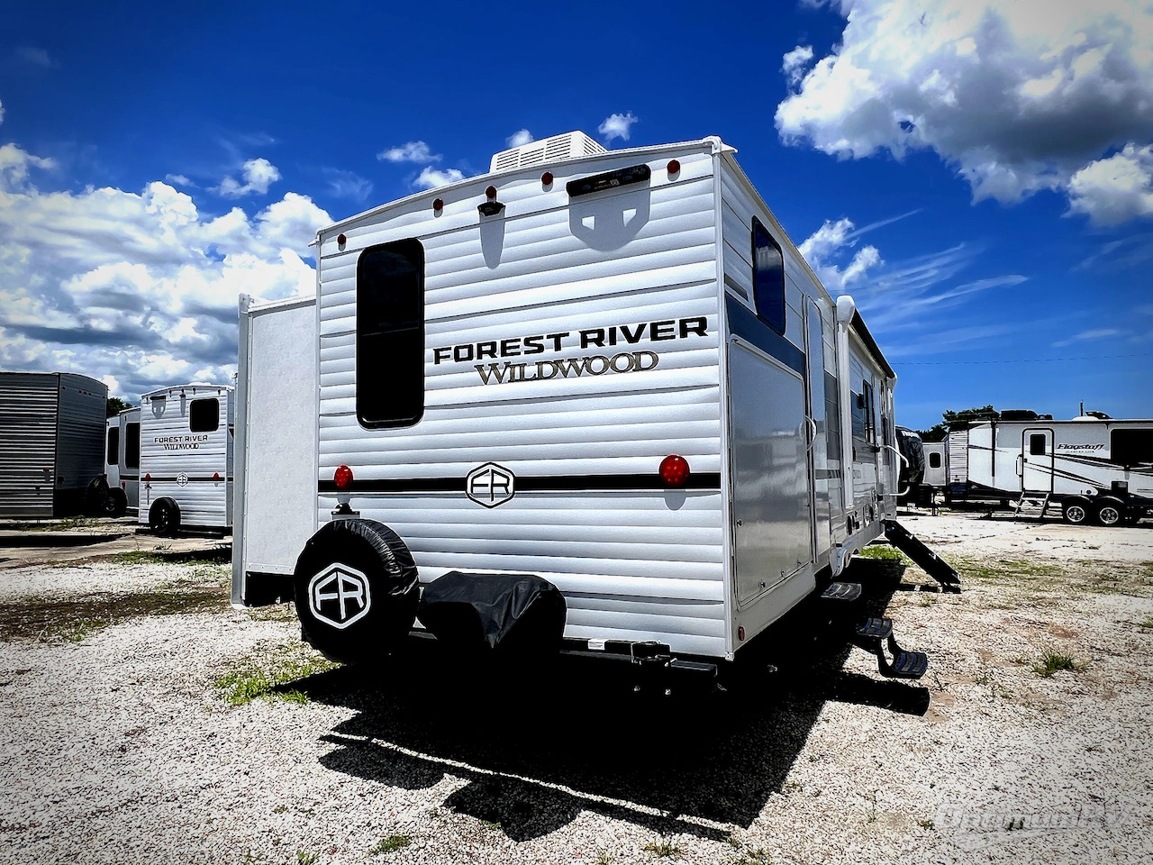 2026 Forest River wildwood 32bhds
