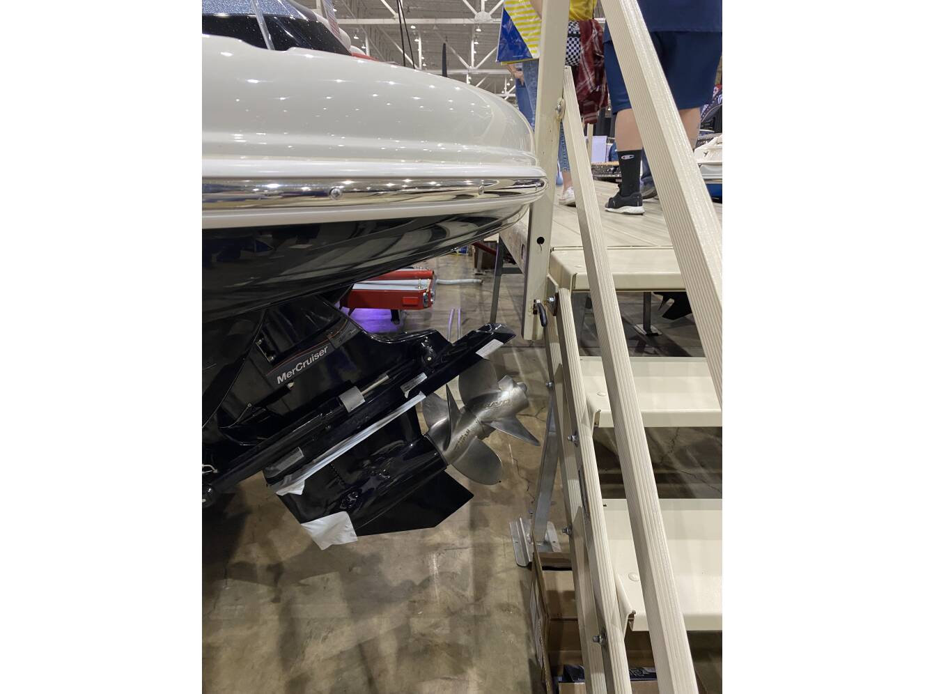 A photo of this 2022 Stingray 250 Lr