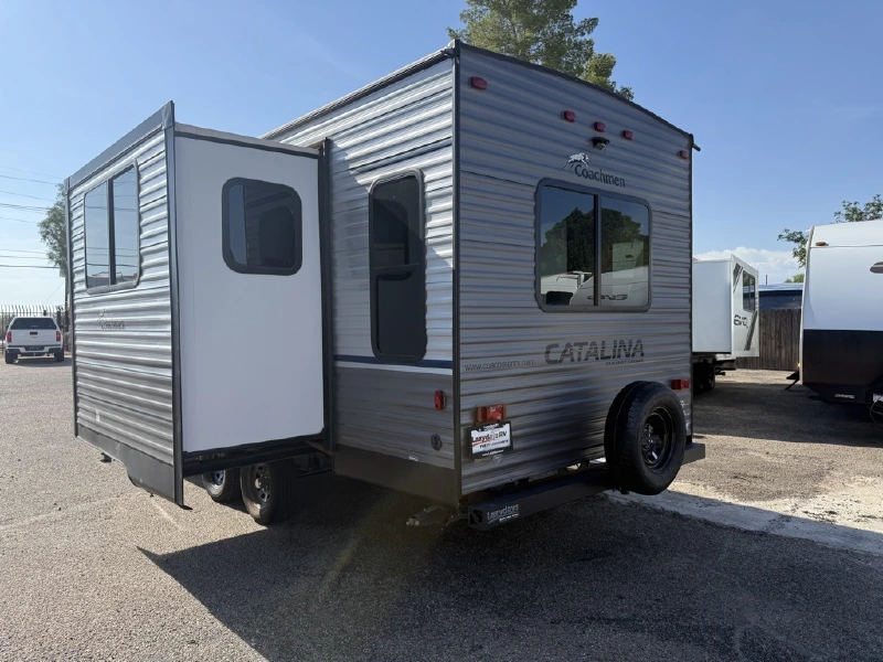 2023 COACHMEN CATALINA SUMMIT SERIES 231MKS