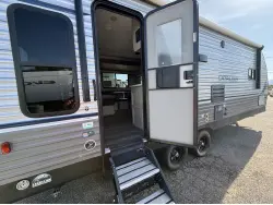 2023 COACHMEN CATALINA SUMMIT SERIES 231MKS