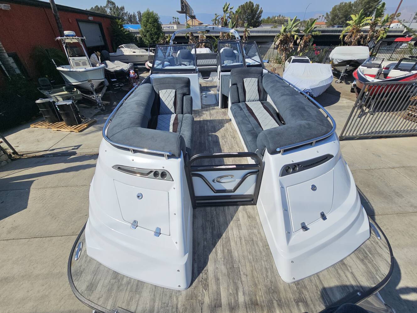 A photo of this 2018 Crest Pontoon Boats CONTINENTAL NX TWIN SLS