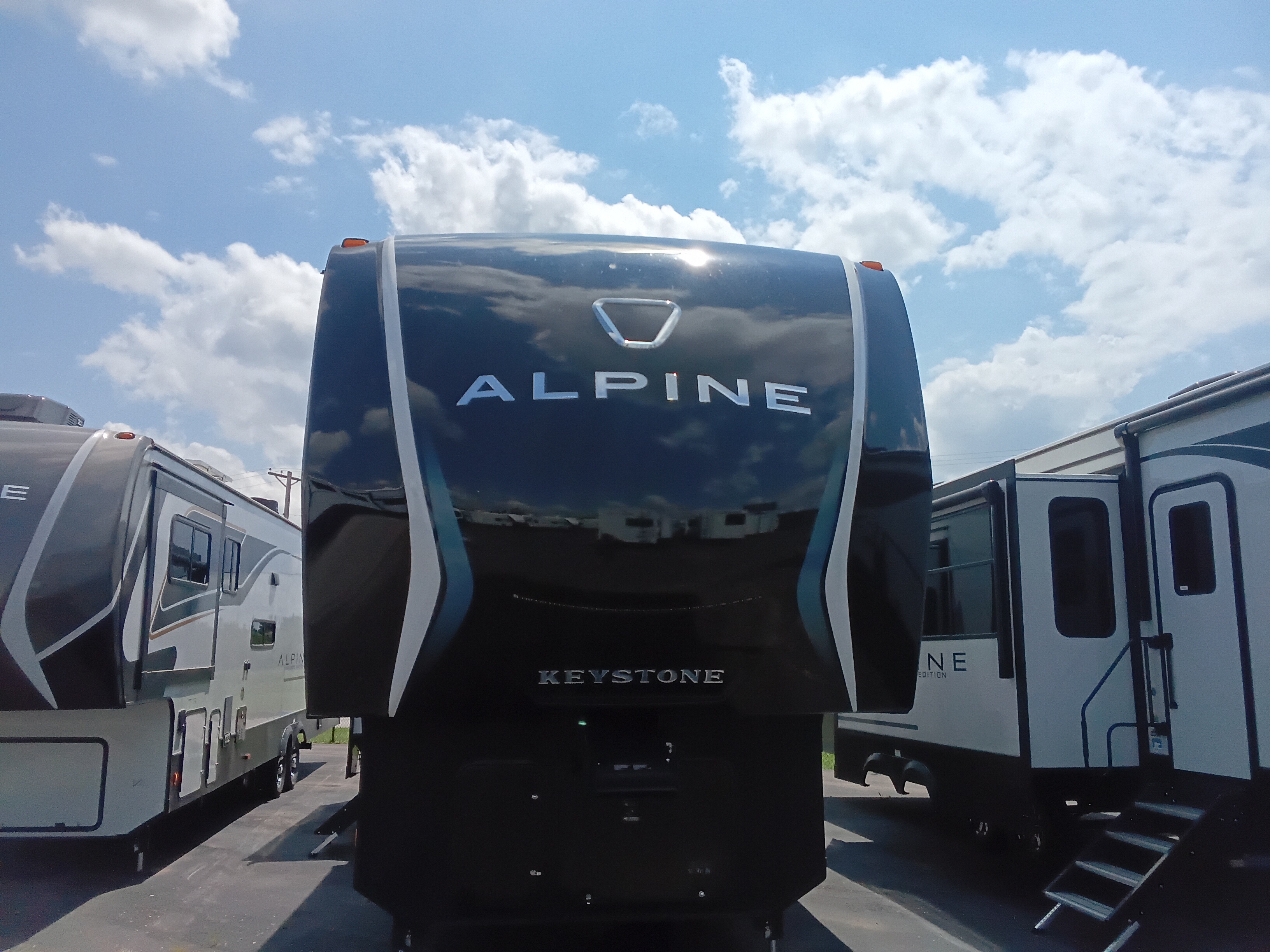 2026 Keystone ALPINE FW 3910RK in grain valley MO