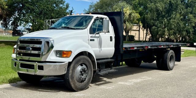 2006 FORD F650 in Fort Myers, FL
