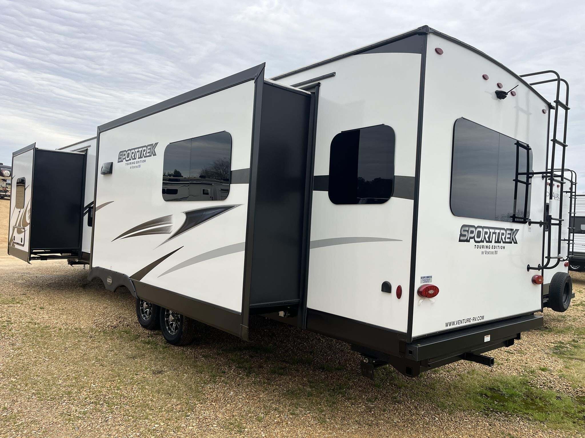 2023 Venture sporttrek 343vik