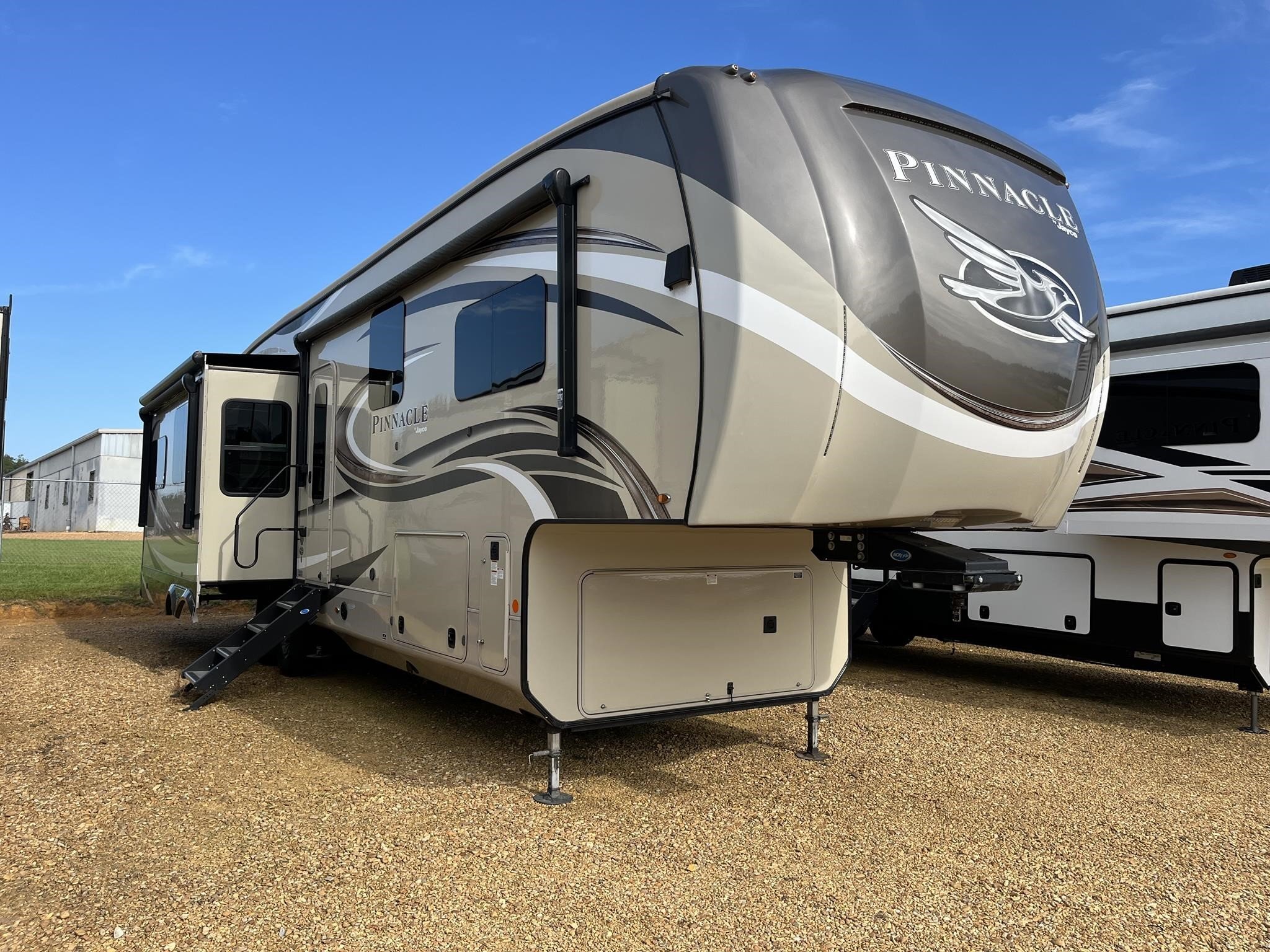 2019 Jayco pinnacle 36kpts
