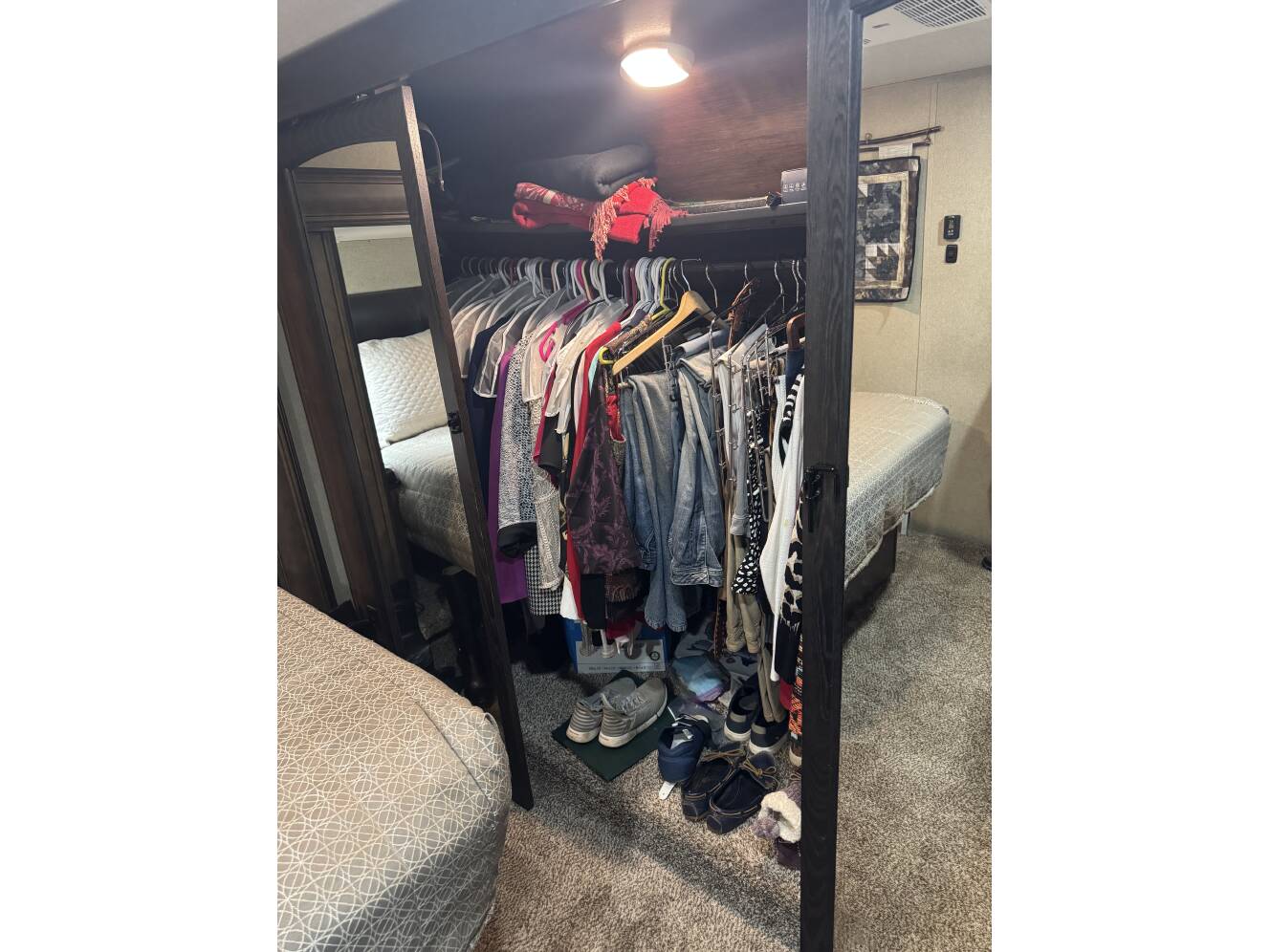 A photo of this 2019 Grand Design Reflection 320MKS