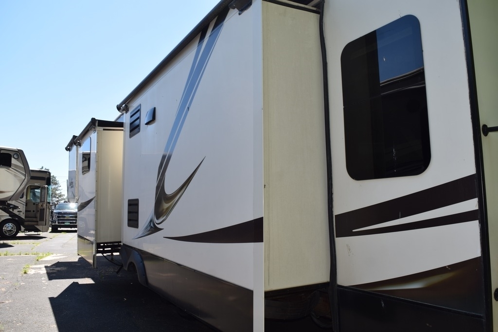2016 Coachmen RV brookstone 395rl