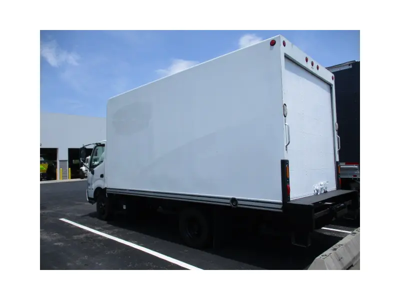 2020 HINO 155
