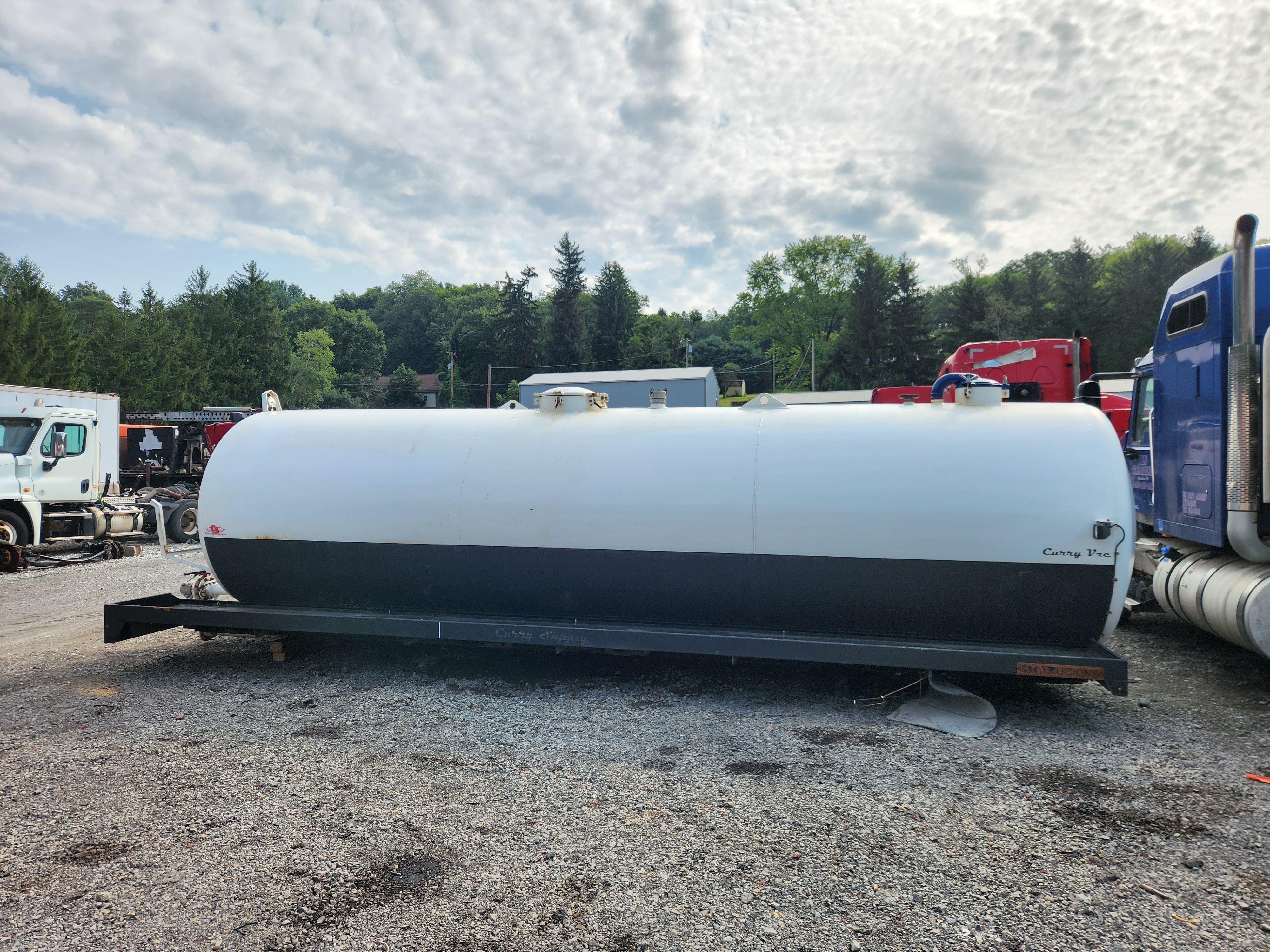 2018 CURRY SUPPLY VACUUM TRUCK in Butler, PA