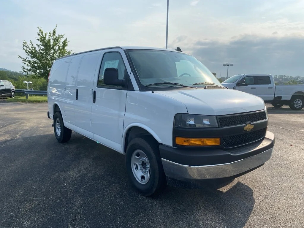 2025 CHEVROLET EXPRESS G3500 in Belle Vernon, PA