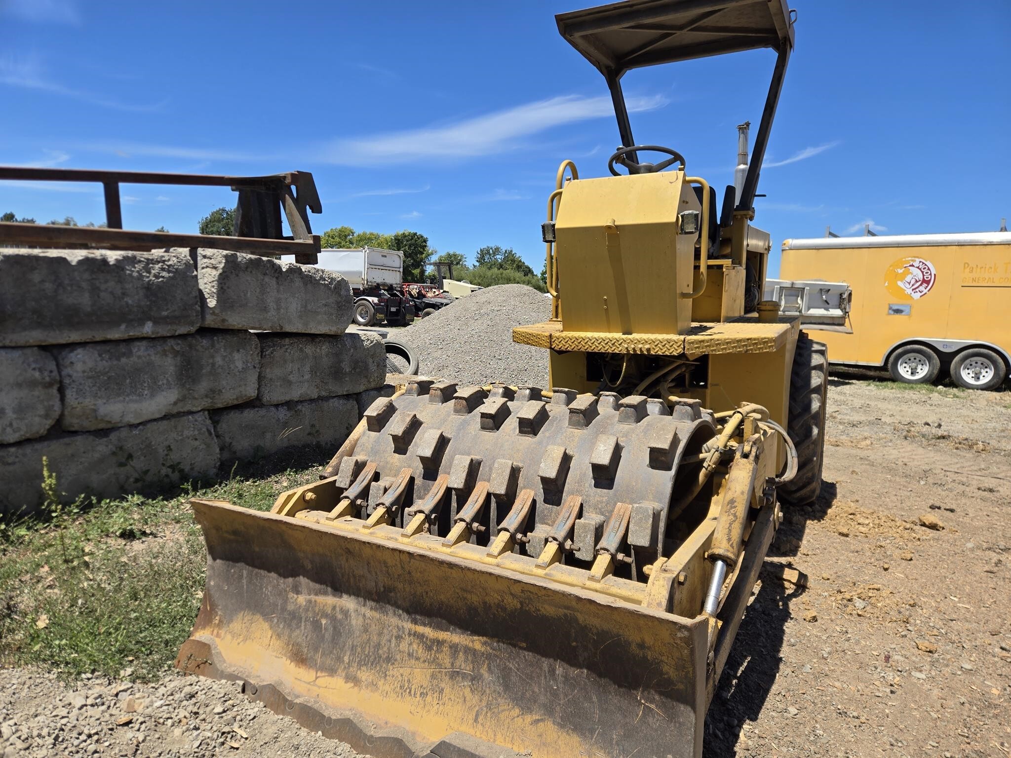 キャタピラー777D Caterpillar Mining Dumper 777D (laden weight 90t, body