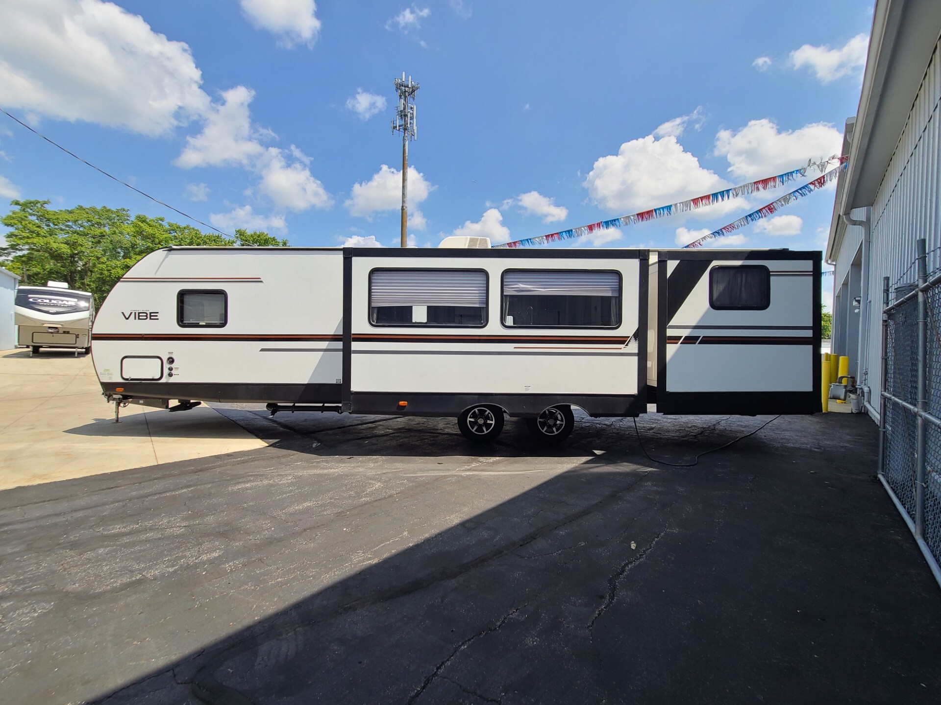 2020 Forest River vibe 31bh