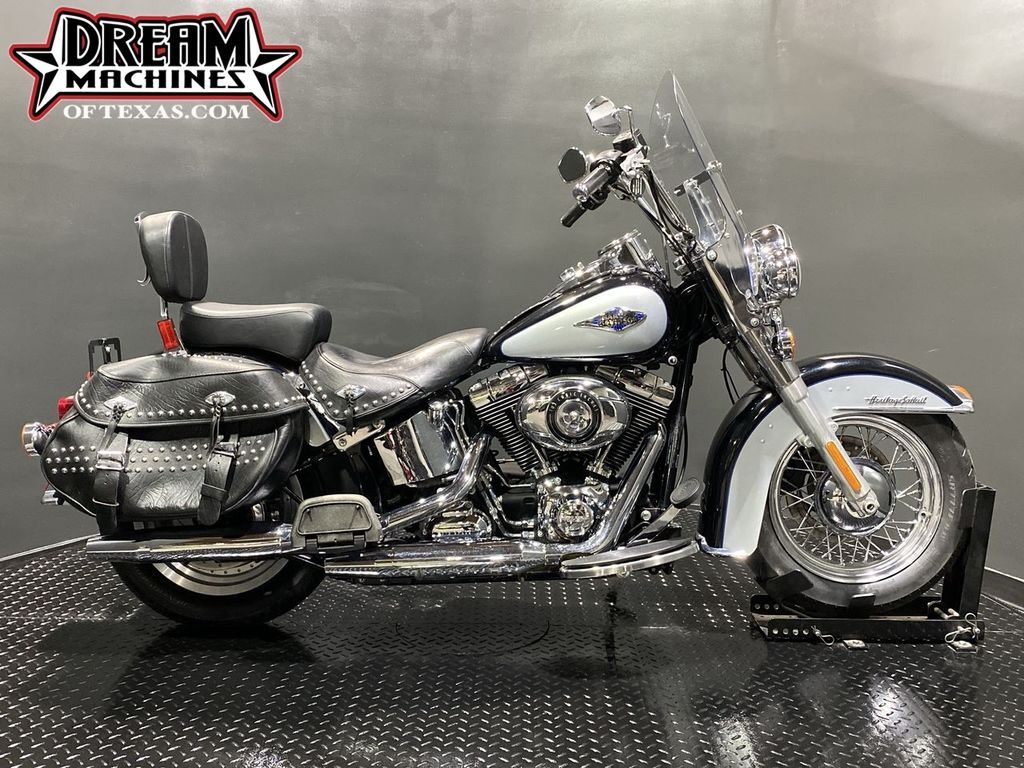 オートバイ・バイク Harley-Davidson Heritage Softail Special 2022 Harley-Davidson Heritage Classic Buyer's Guide [Specs+]