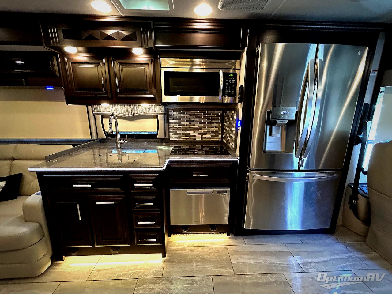 2022 Forest River berkshire 45ca