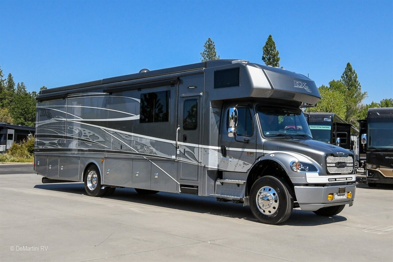 2026 Dynamax DX3 37TS in grass valley CA