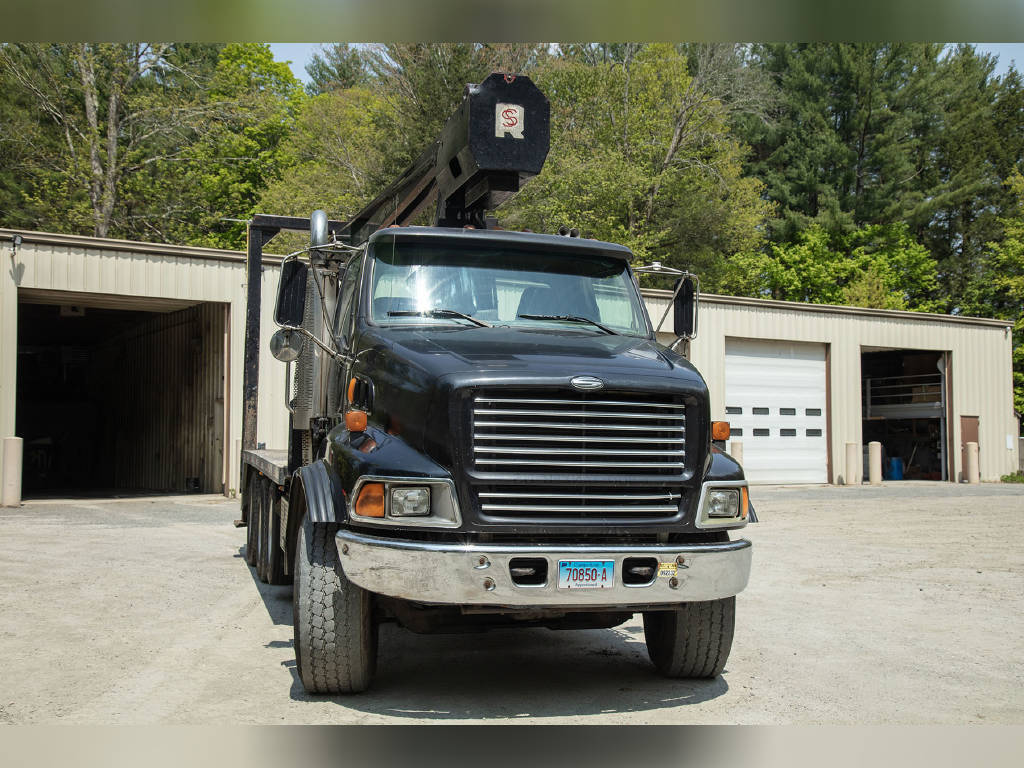 1999 Sterling L9500 in Torrington, CT