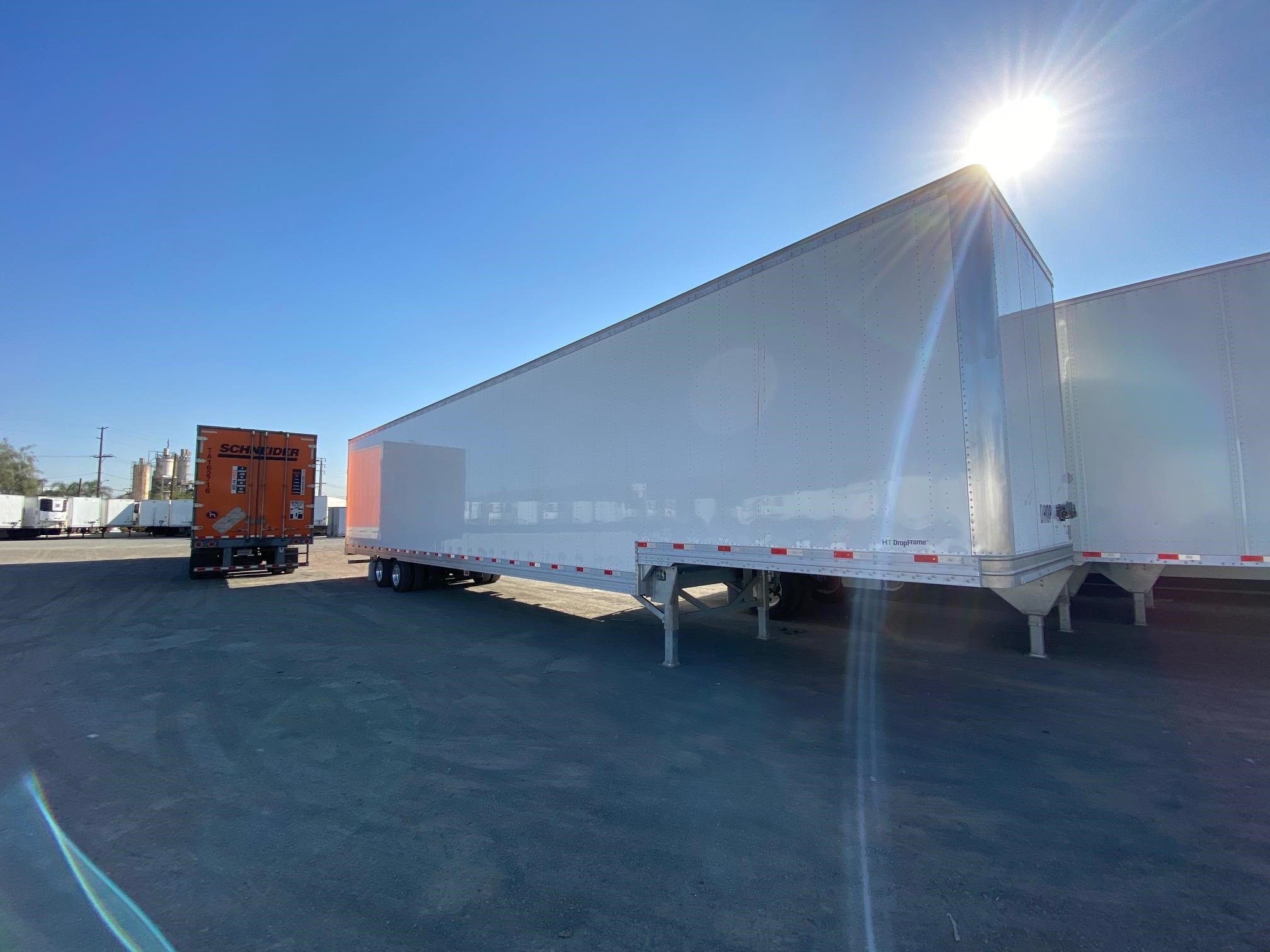 2026 HYUNDAI DROP FRAME DRY VANS in Fontana, CA