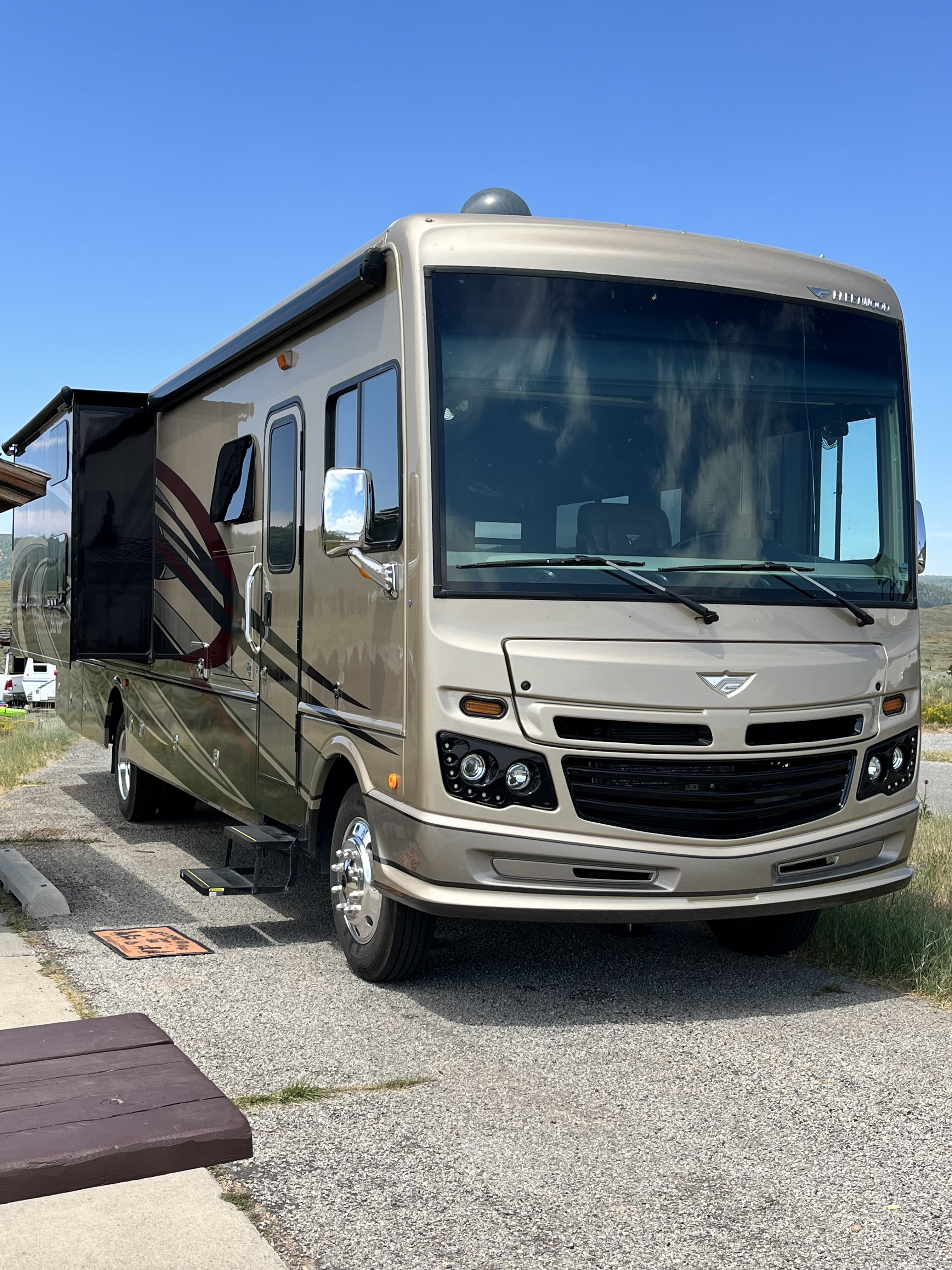 Used 2018 Fleetwood Bounder 36h in North Salt Lake, UT - 5037466726 ...