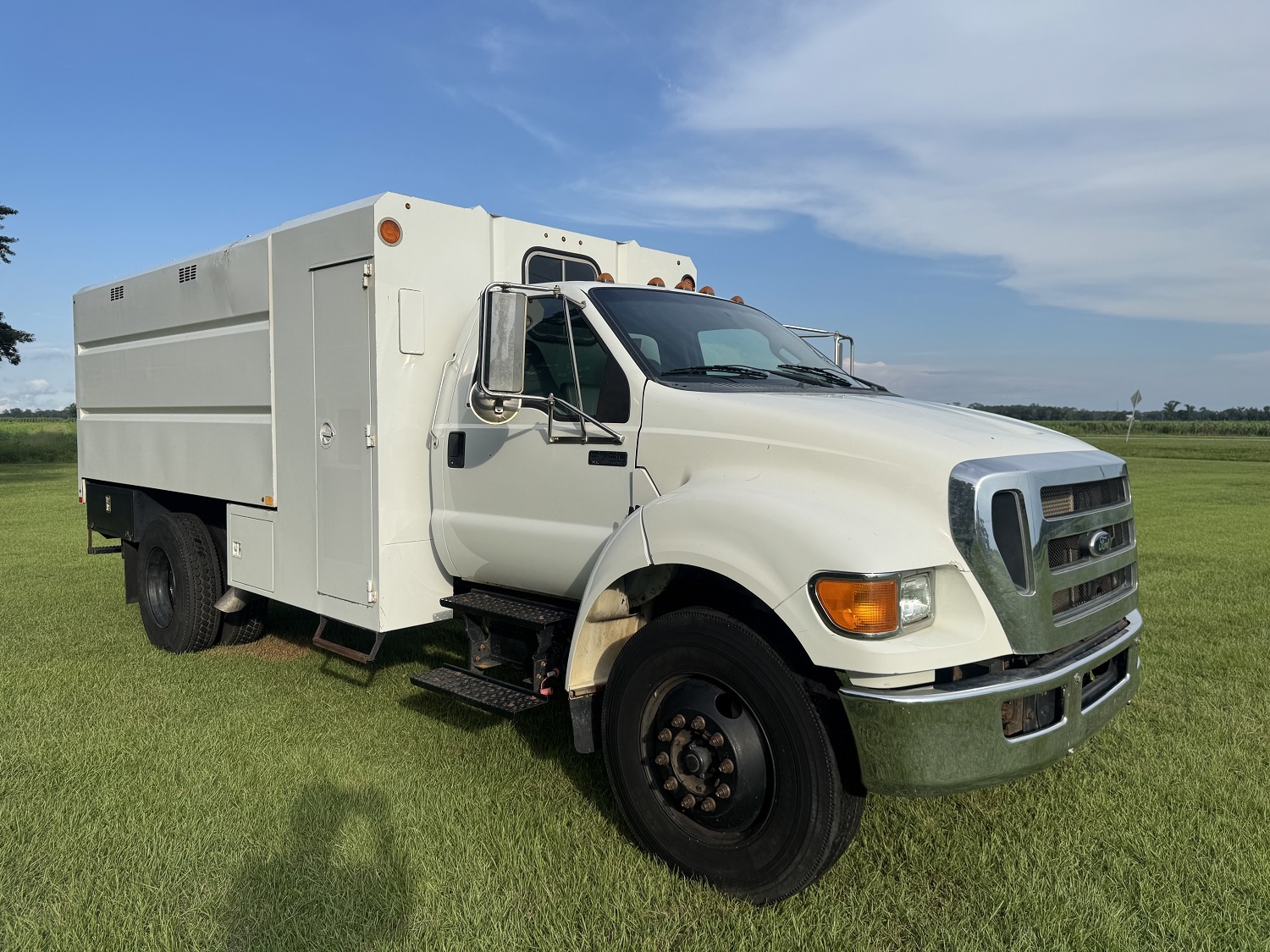 Ford Chipper 2015 Ford - Used 2015 FORD Chipper Box Truck Elkton, FL