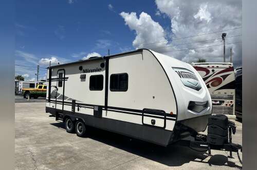 2020 Winnebago MINNIE 2202RBS in lake wales FL