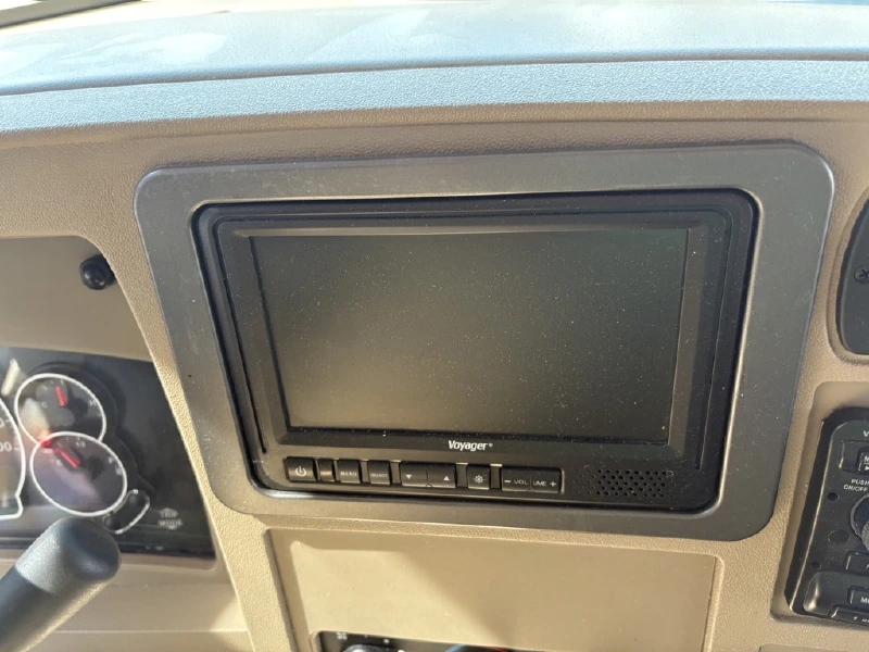 2008 WINNEBAGO ADVENTURER 38J