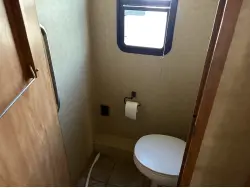 2008 WINNEBAGO ADVENTURER 38J