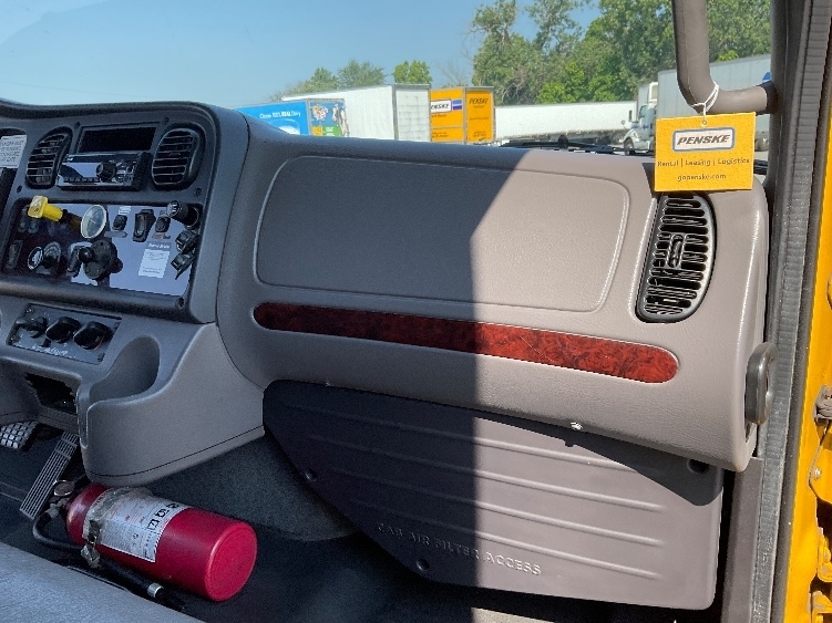 2020 Freightliner M2 106 Medium Duty photo 17