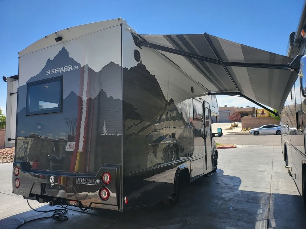 2024 Dynamax isata 24fw
