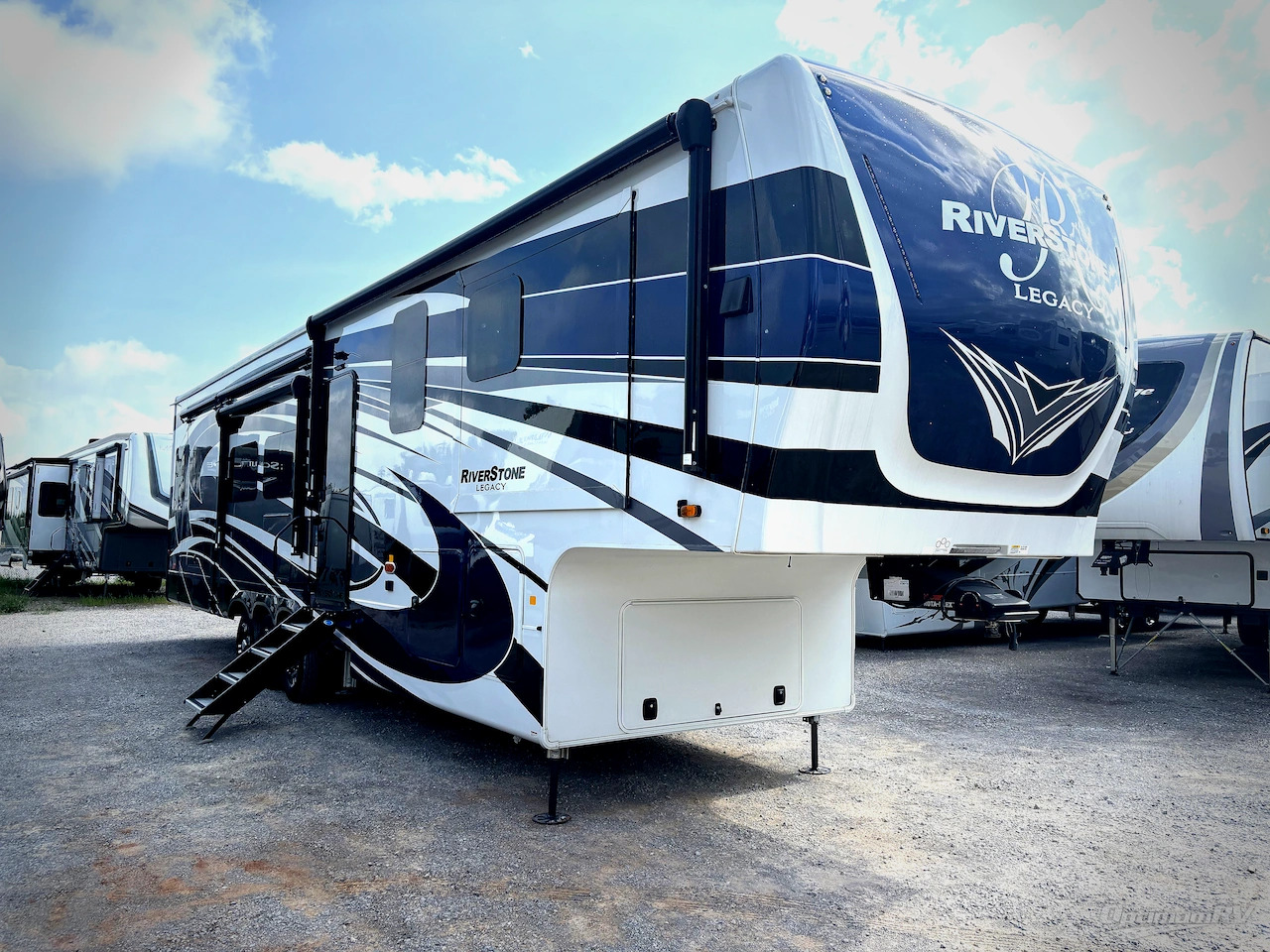 2023 Forest River riverstone 442mc