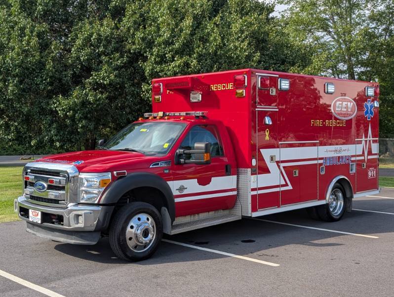 2011 FORD F450 in Levittown, PA