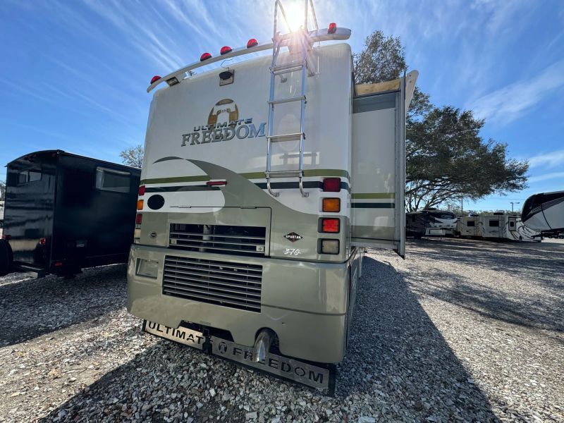 2003 Winnebago