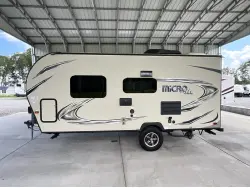2018 FOREST RIVER FLAGSTAFF MICRO LITE XLT 19FD