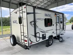 2018 FOREST RIVER FLAGSTAFF MICRO LITE XLT 19FD
