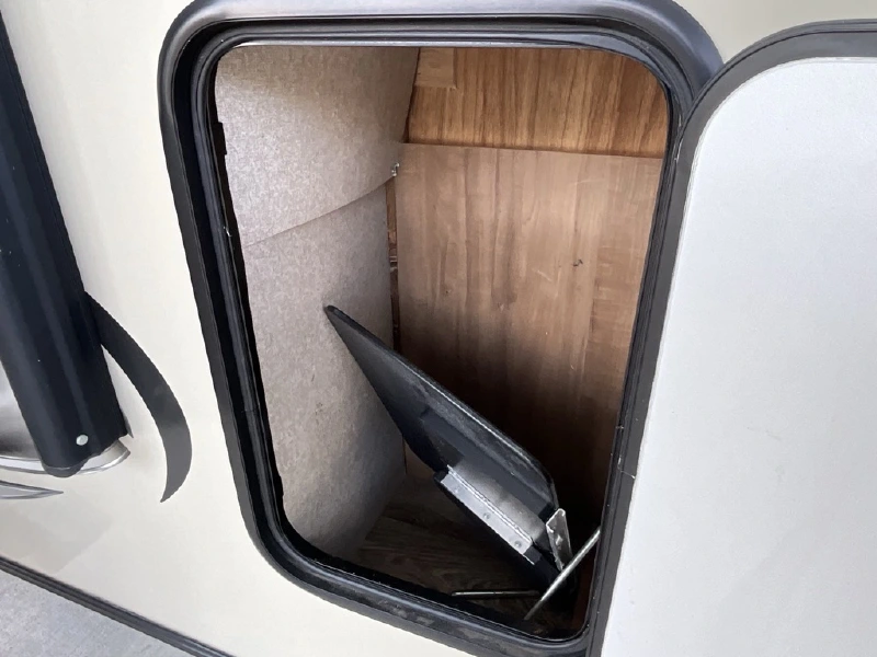 2018 FOREST RIVER FLAGSTAFF MICRO LITE XLT 19FD